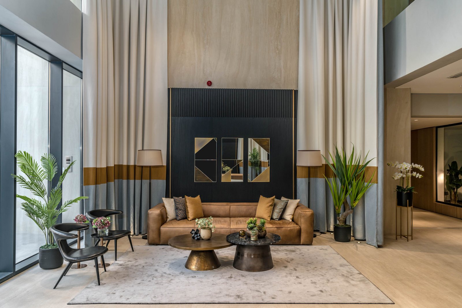 Lobby 4